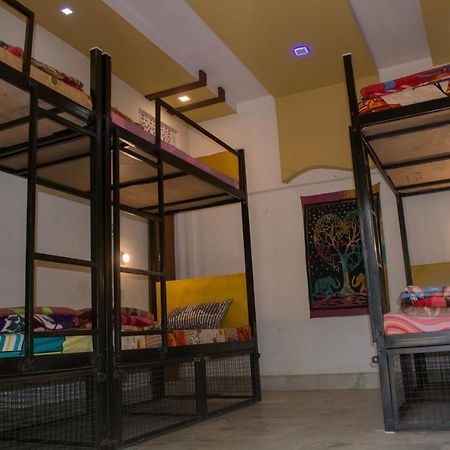 Hostel 12 Monks Backpackers Community Puškar Exteriér fotografie