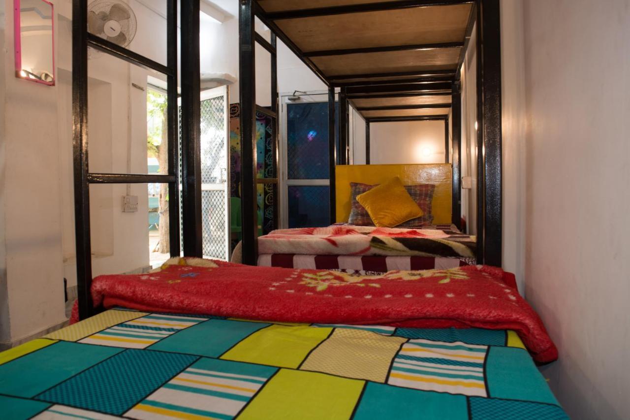 Hostel 12 Monks Backpackers Community Puškar Exteriér fotografie