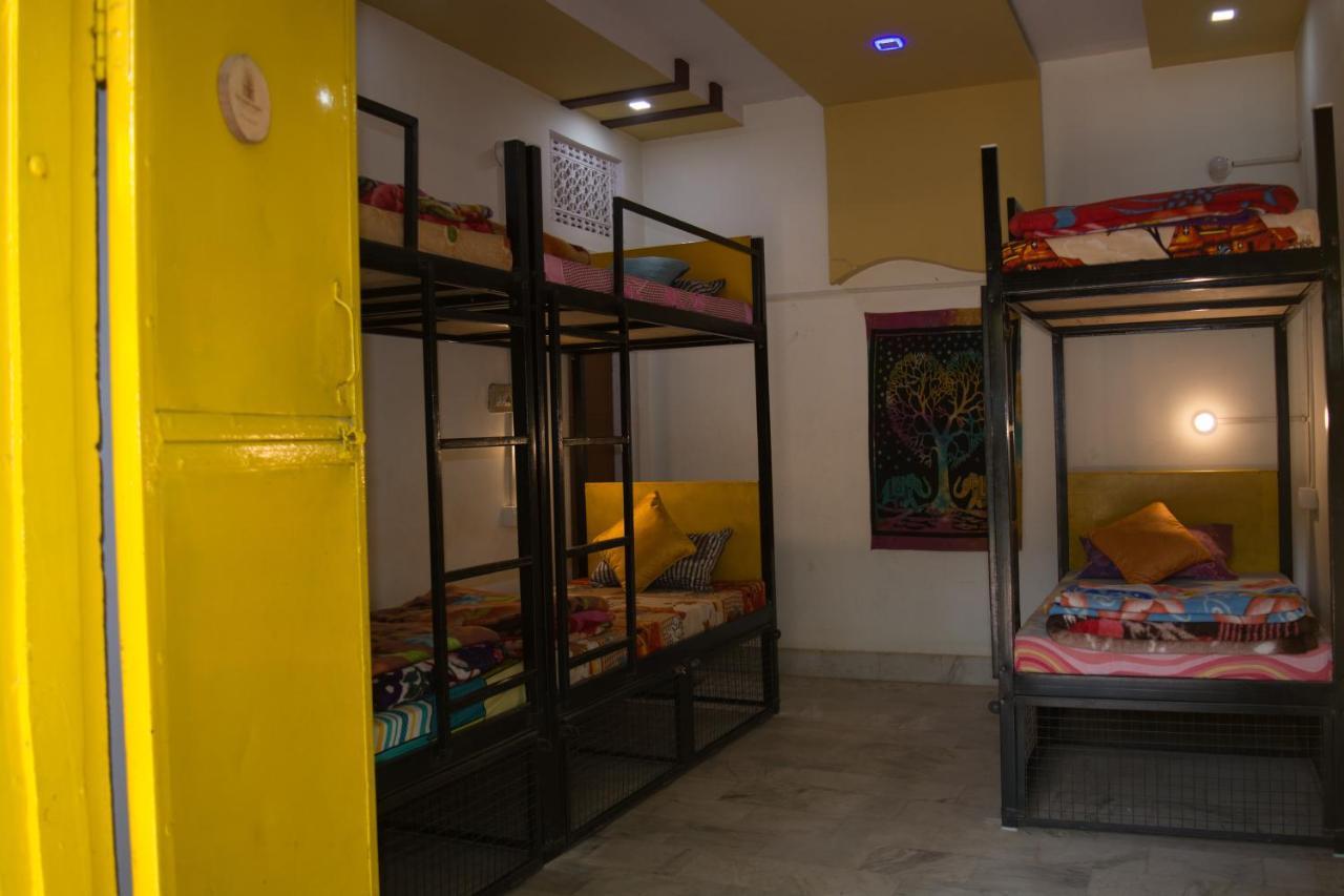 Hostel 12 Monks Backpackers Community Puškar Exteriér fotografie