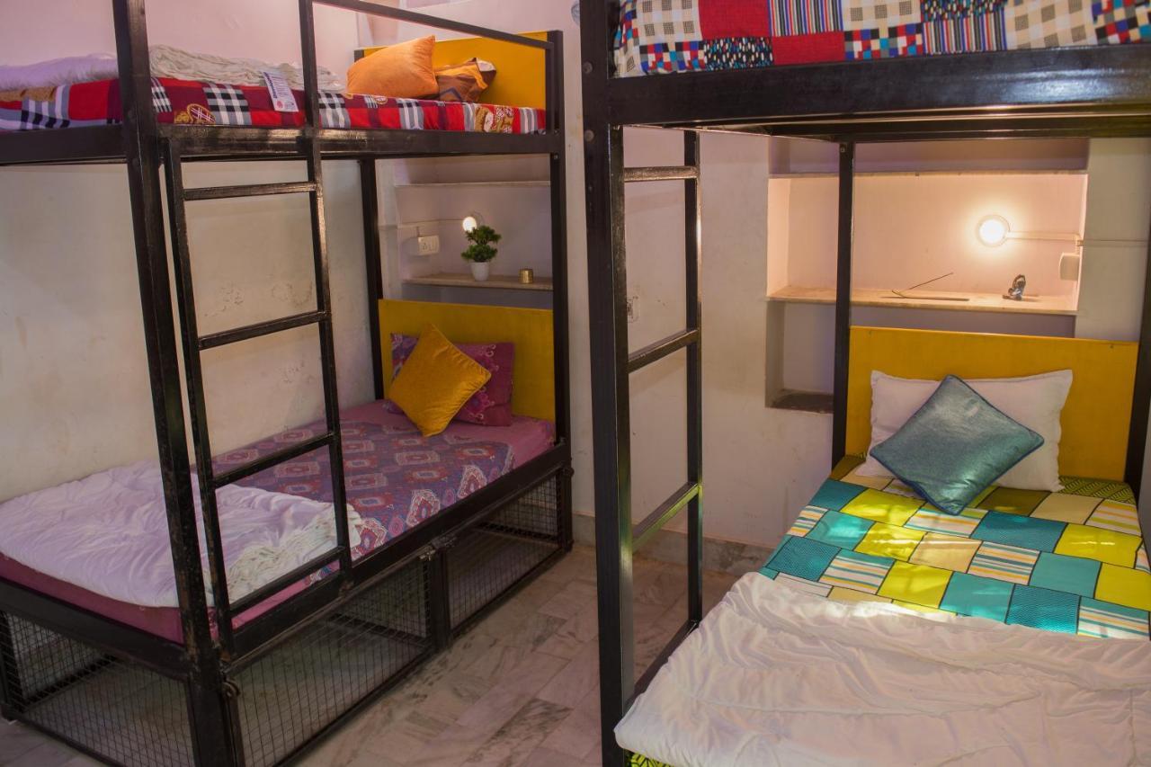 Hostel 12 Monks Backpackers Community Puškar Exteriér fotografie