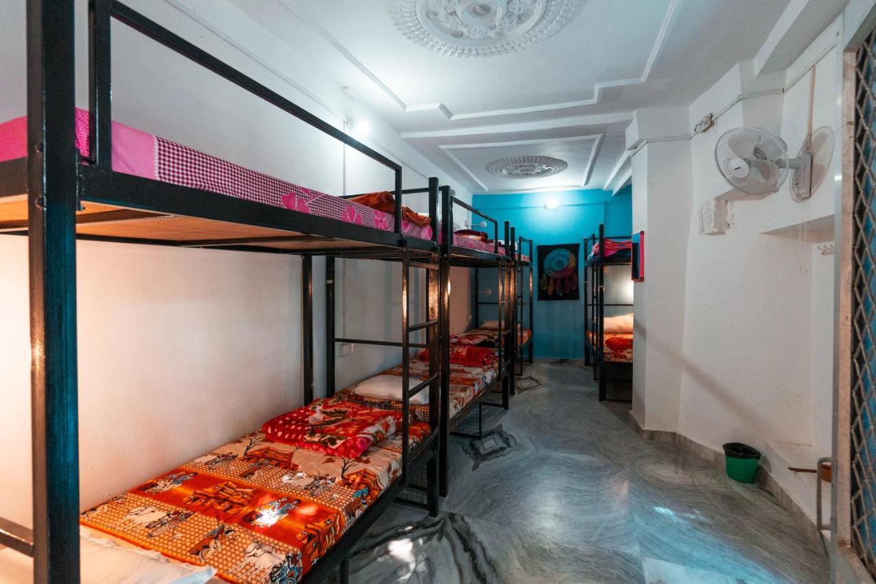 Hostel 12 Monks Backpackers Community Puškar Exteriér fotografie